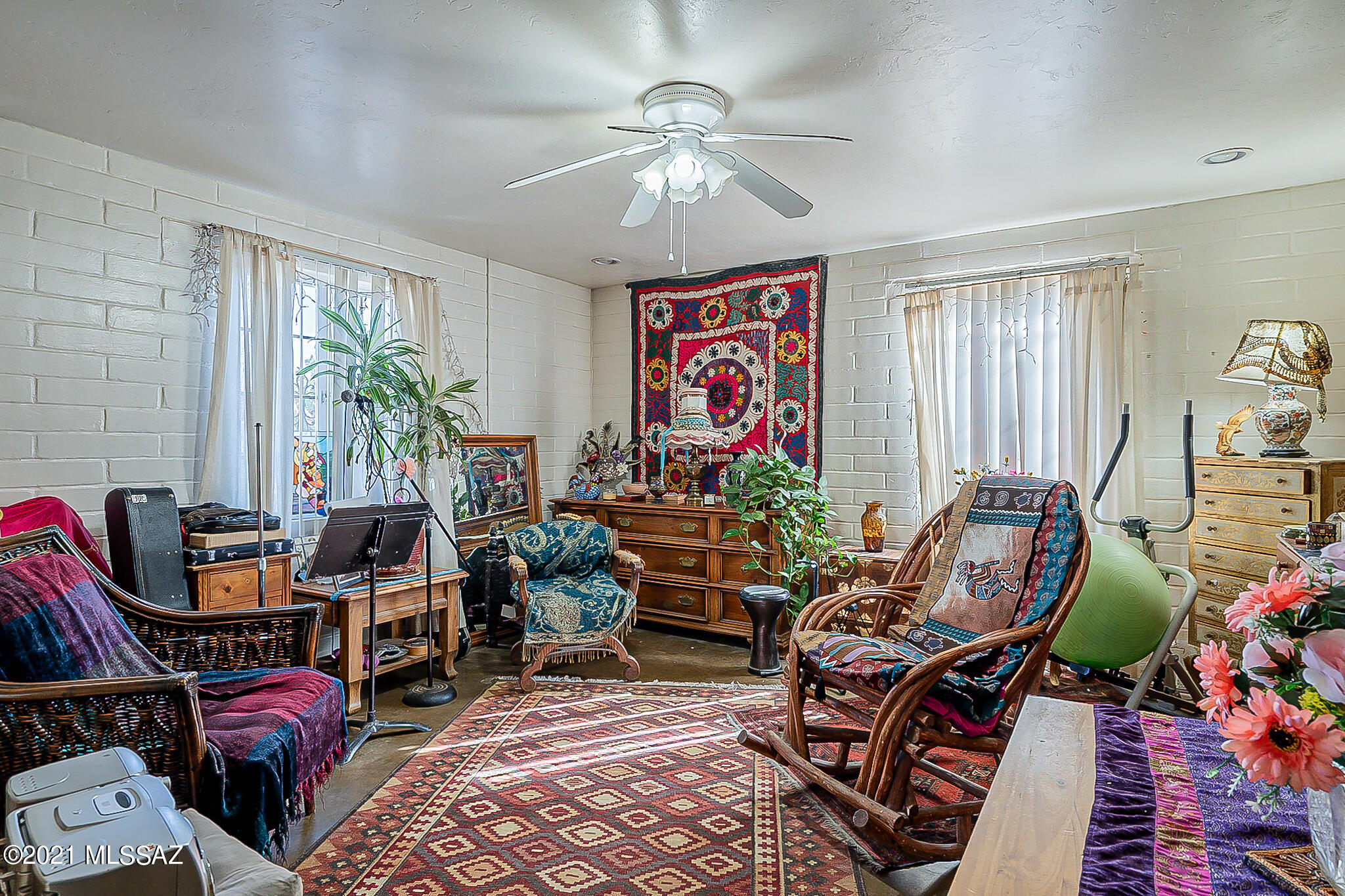 1044 East Spring Street Tucson, AZ 85719 - Photo 8 of 40