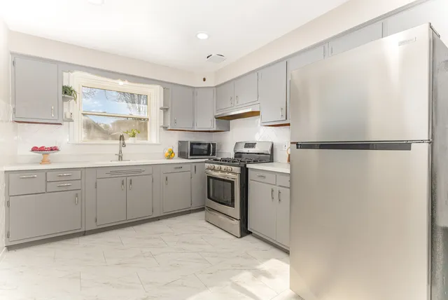 $314,900 | 4852 West Hirsch Street, Chicago, IL 60651