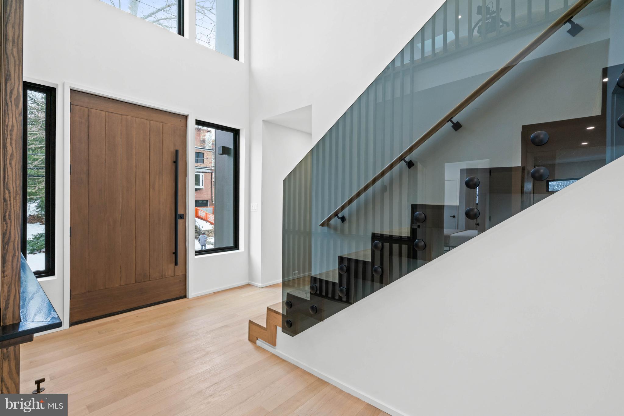 5244 Watson Street Northwest Washington, DC 20016 - Photo 4 of 49