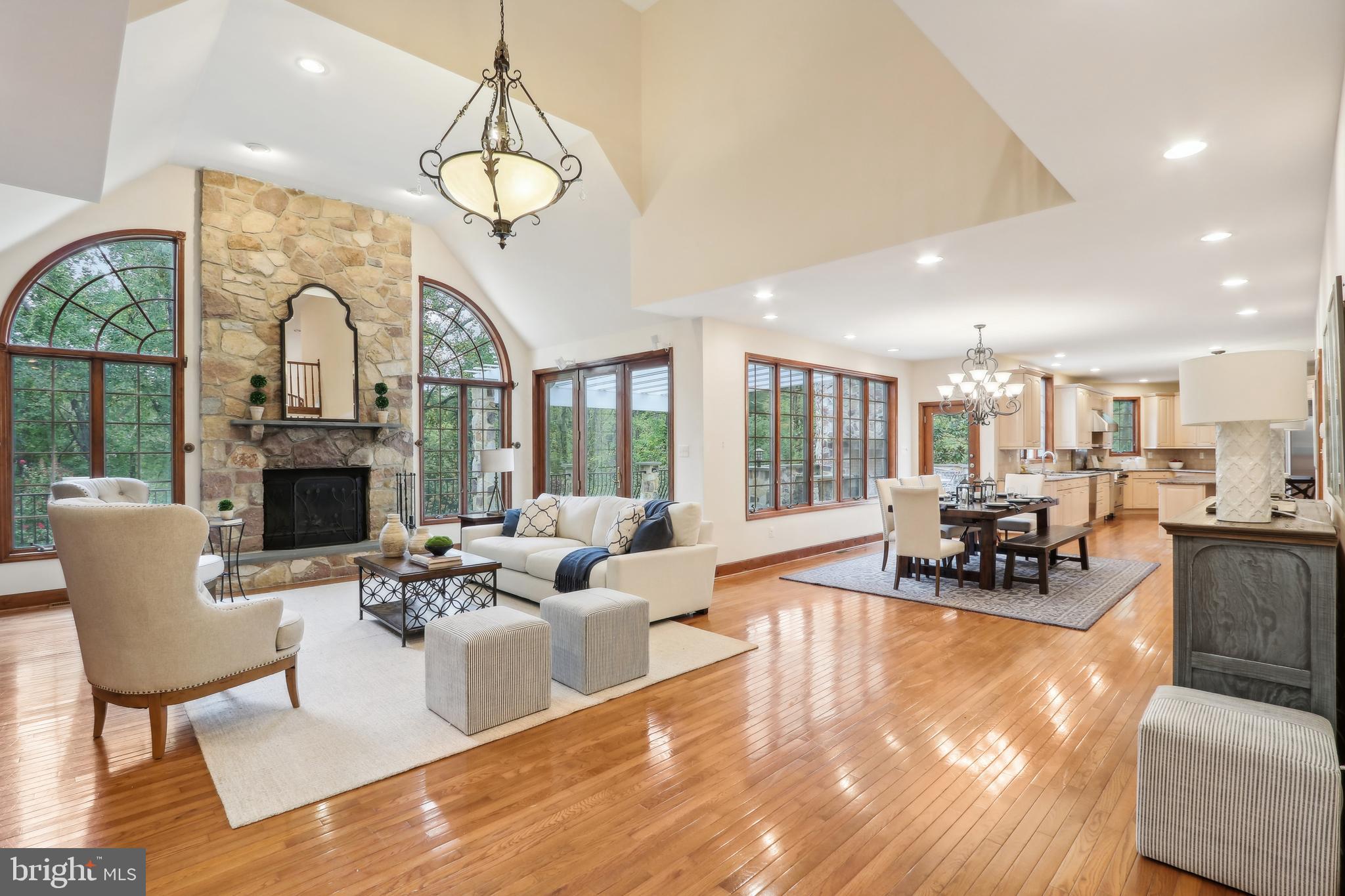 6007 Goshen Road Newtown Square, PA 19073 - Photo 20 of 73 Family room