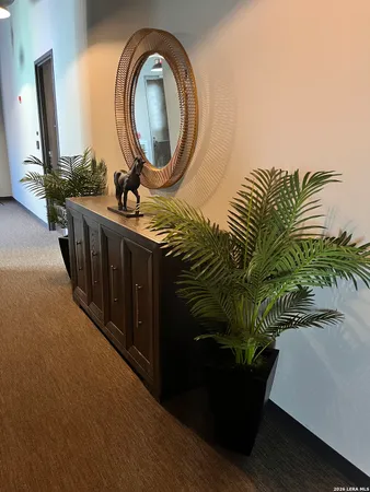 $2,500 | 214 East Travis Street, Unit 301, San Antonio, TX 78205