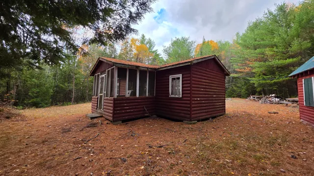 $45,000 | 12 Maple Grv Road, Lee, ME 04455