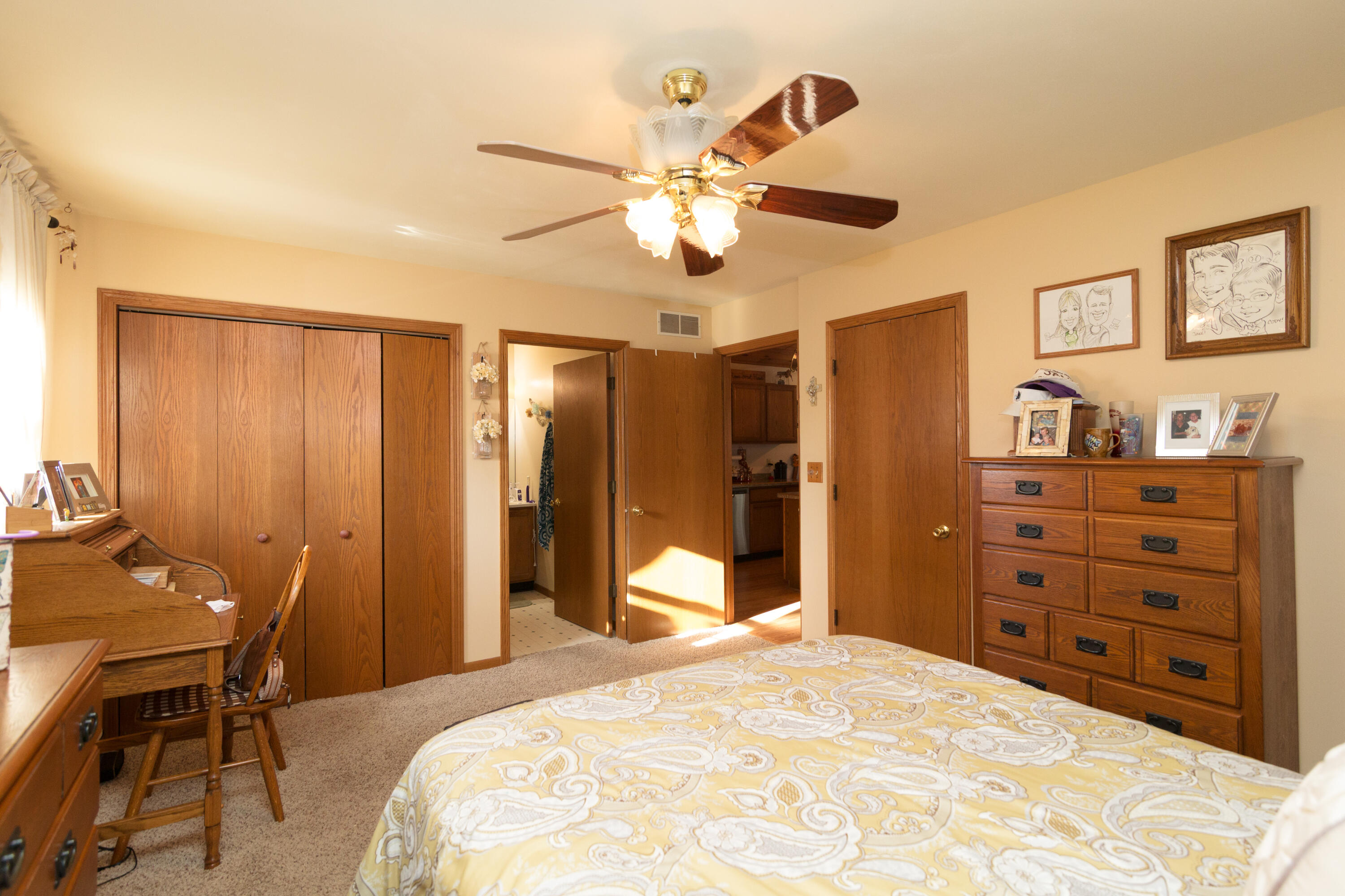 5616 Stonefield Road Slinger, WI 53086 - Photo 22 of 36 5616-stonefield-rd-slinger-128