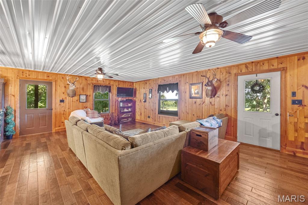 2276 Old Fredericktown Road Farmington, MO 63640 - Photo 27 of 75