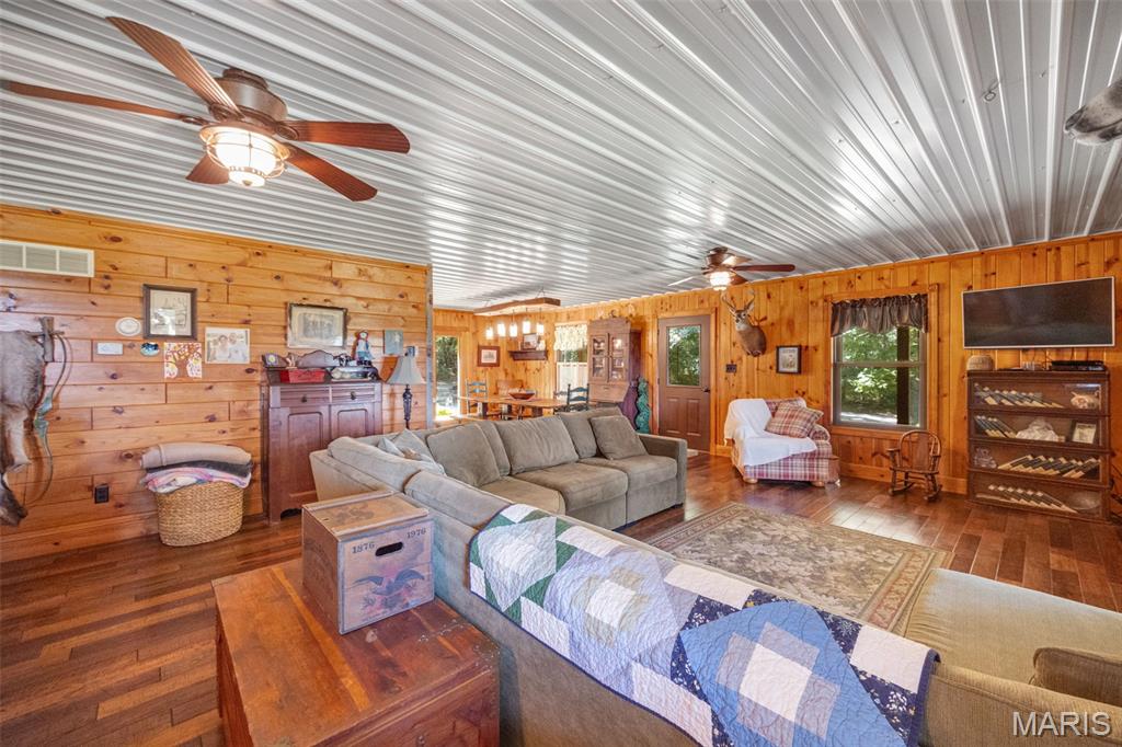 2276 Old Fredericktown Road Farmington, MO 63640 - Photo 28 of 75