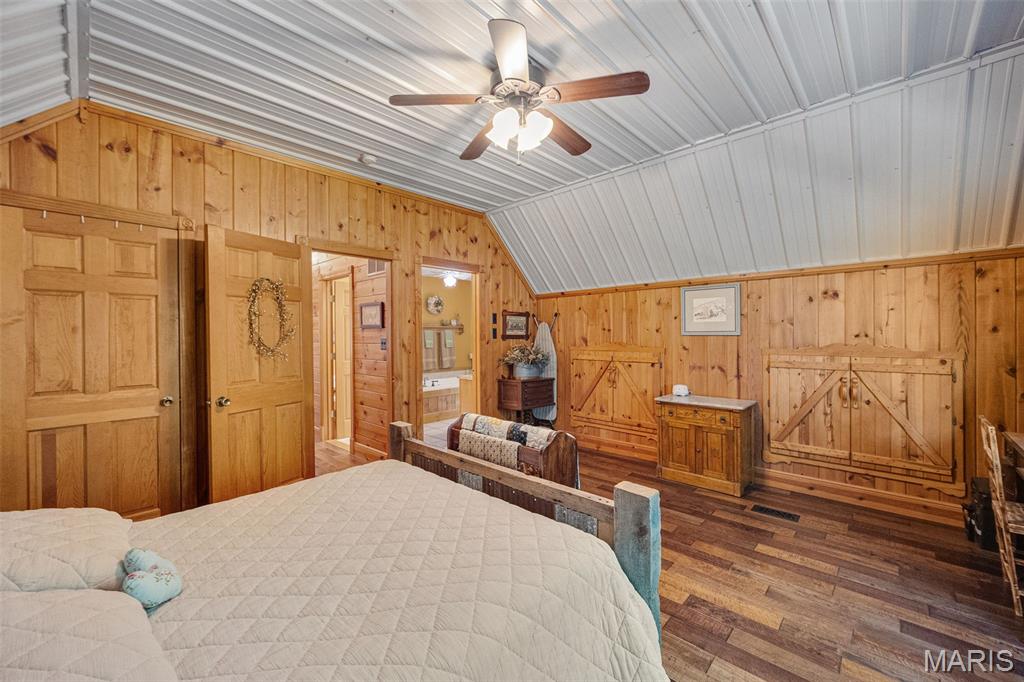 2276 Old Fredericktown Road Farmington, MO 63640 - Photo 32 of 75