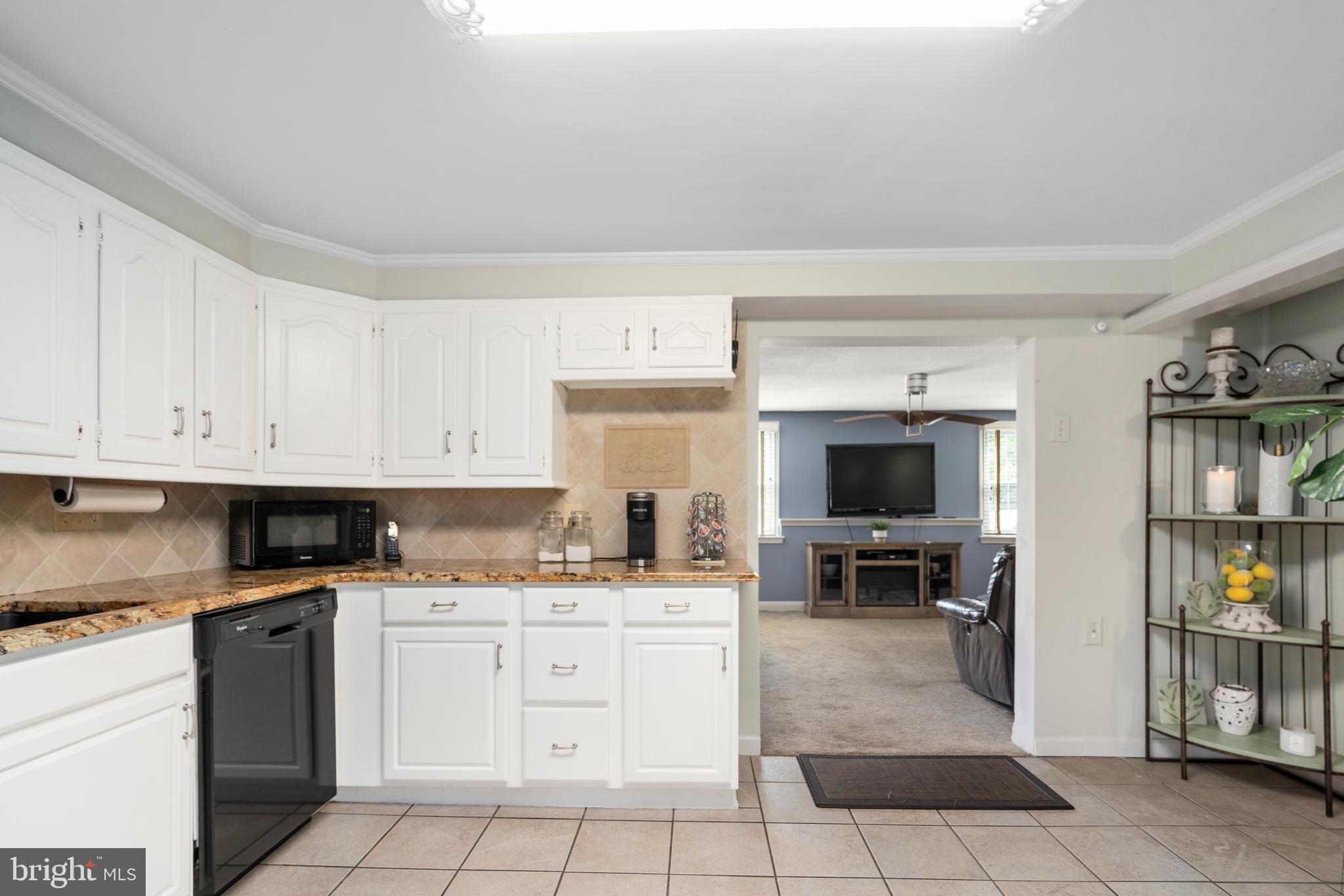 1210 Dulaney Valley Road Towson, MD 21286 - Photo 10 of 32 Spacious Gourmet Kitchen
