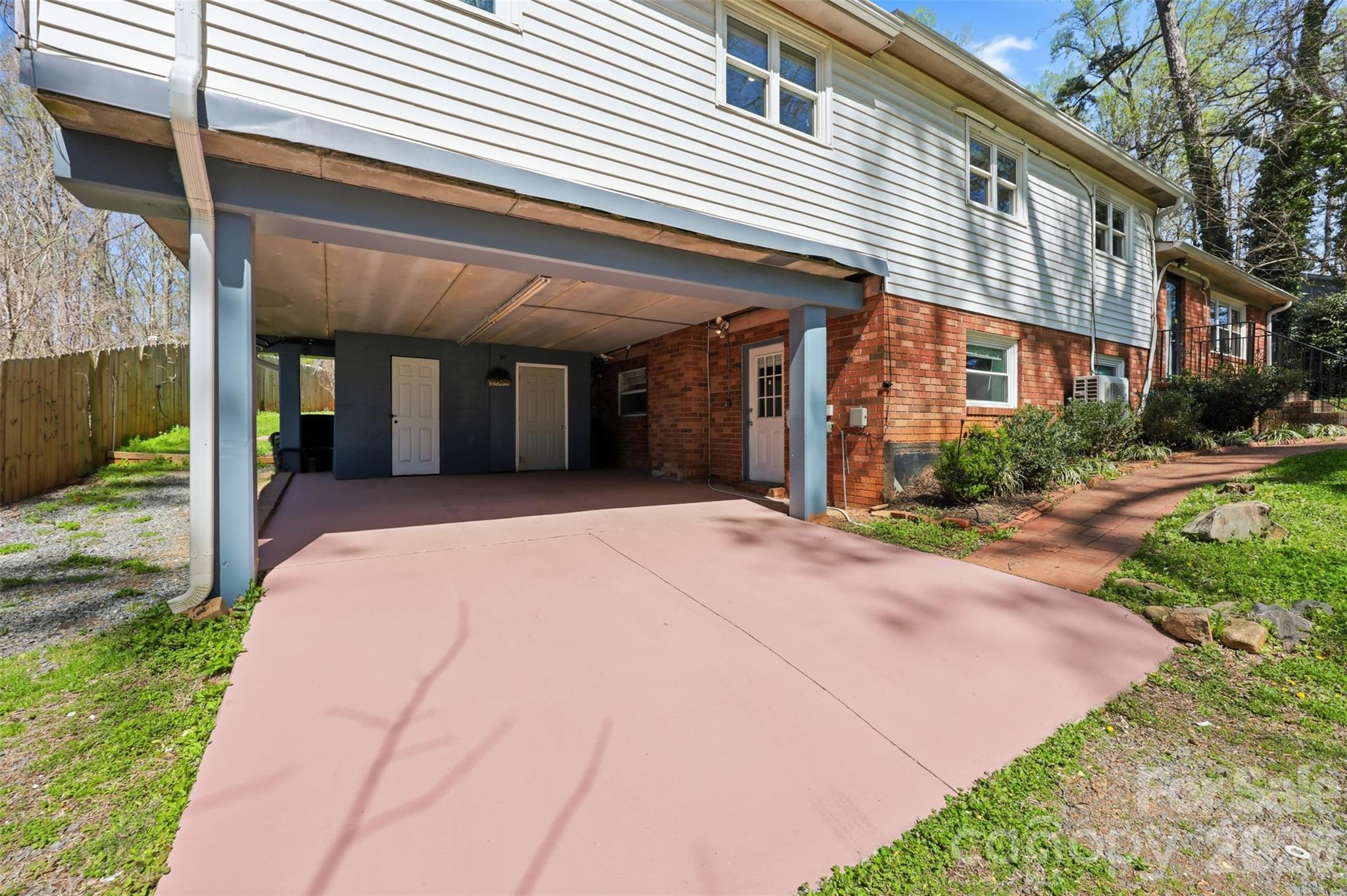 4920 Bright Road Charlotte, NC 28214 - Photo 38 of 46 a view of a white building