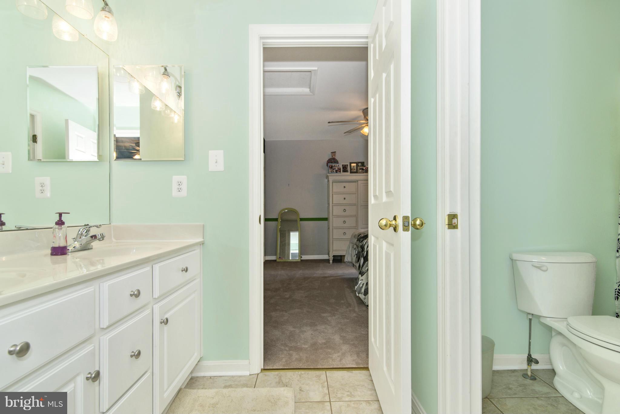 1704 Crommelins Court Point of Rocks, MD 21777 - Photo 14 of 30 Bath