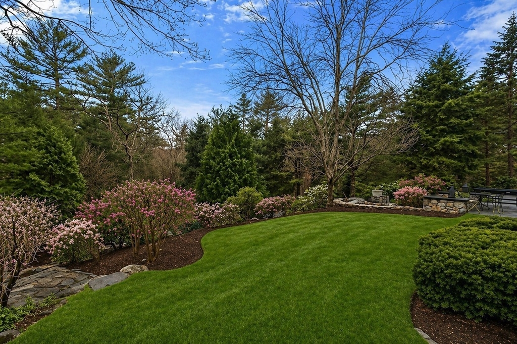 162 Far Reach Road Westwood, MA 02090 - Photo 28 of 41 Gallery Image 28