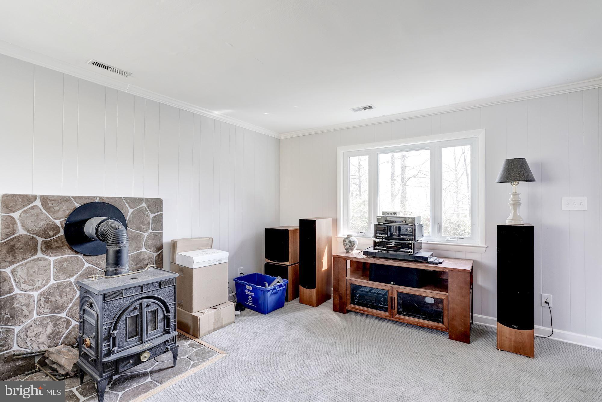 1218 Ednor Road Silver Spring, MD 20905 - Photo 21 of 30 In-Law/Nanny Suite