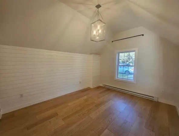 $2,400 | 489 Elm Street, Keene, NH 03431
