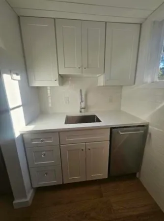 $2,400 | 489 Elm Street, Keene, NH 03431