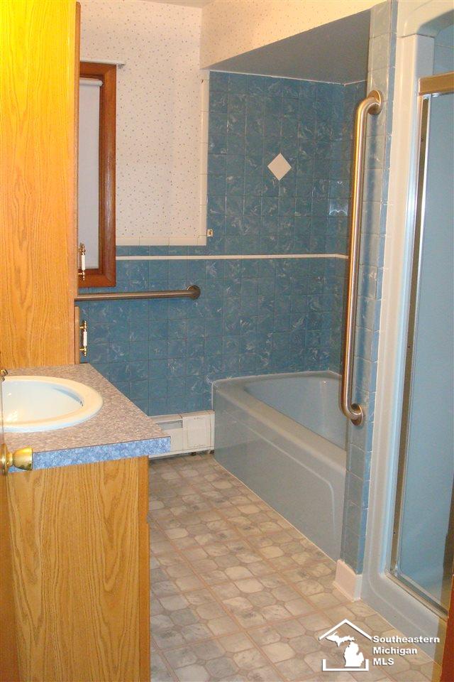 20635 Middlebelt Road Romulus, MI 48174 - Photo 24 of 36