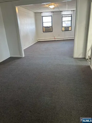 $1,850 | 372 Queen Anne Road, Unit 370, Teaneck, NJ 07666