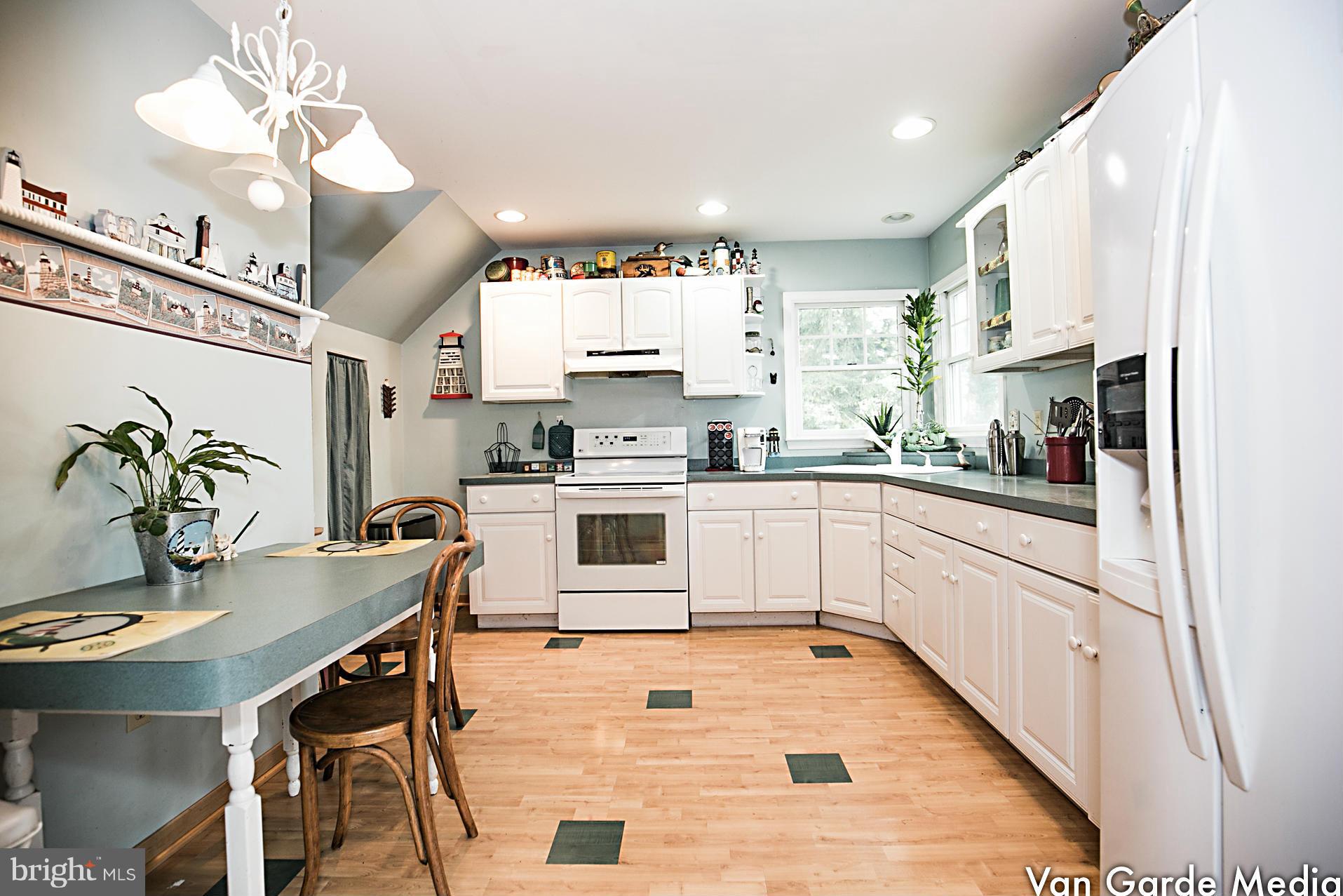 55 Knollwood Road Elkton, MD 21921 - Photo 3 of 14 Kitchen