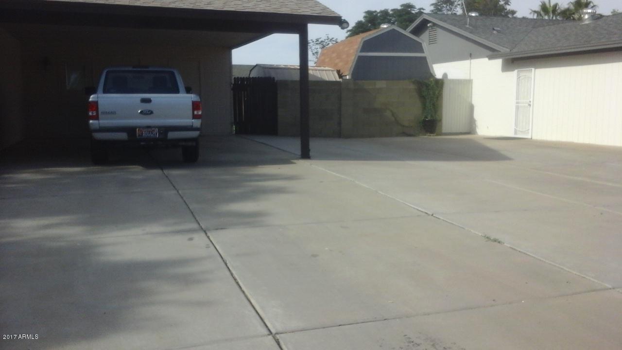 907 West Utopia Road Phoenix, AZ 85027 - Photo 2 of 18 extra parking