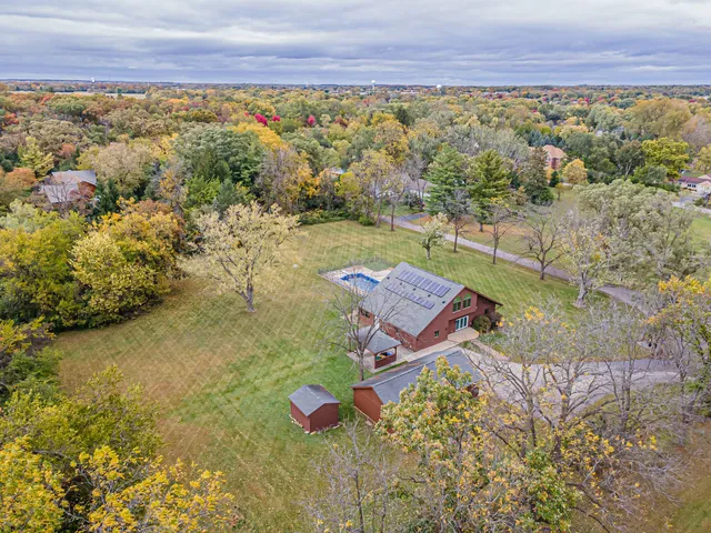 $725,000 | 27514 North Forest Garden Road, Wauconda, IL 60084