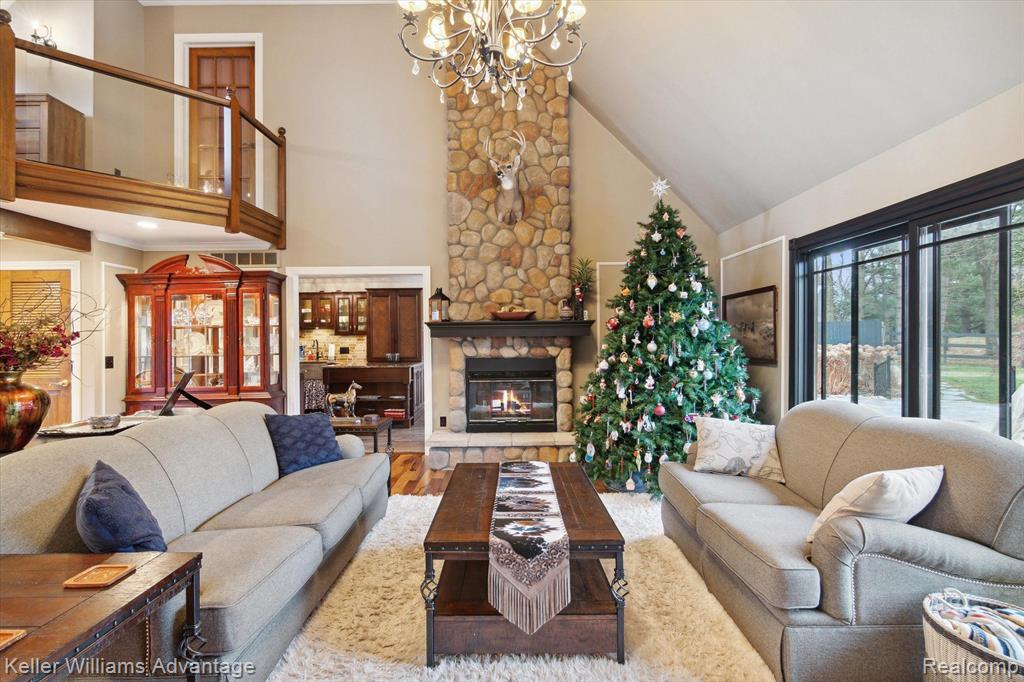 4655 Middle Road Highland, MI 48357 - Photo 13 of 72