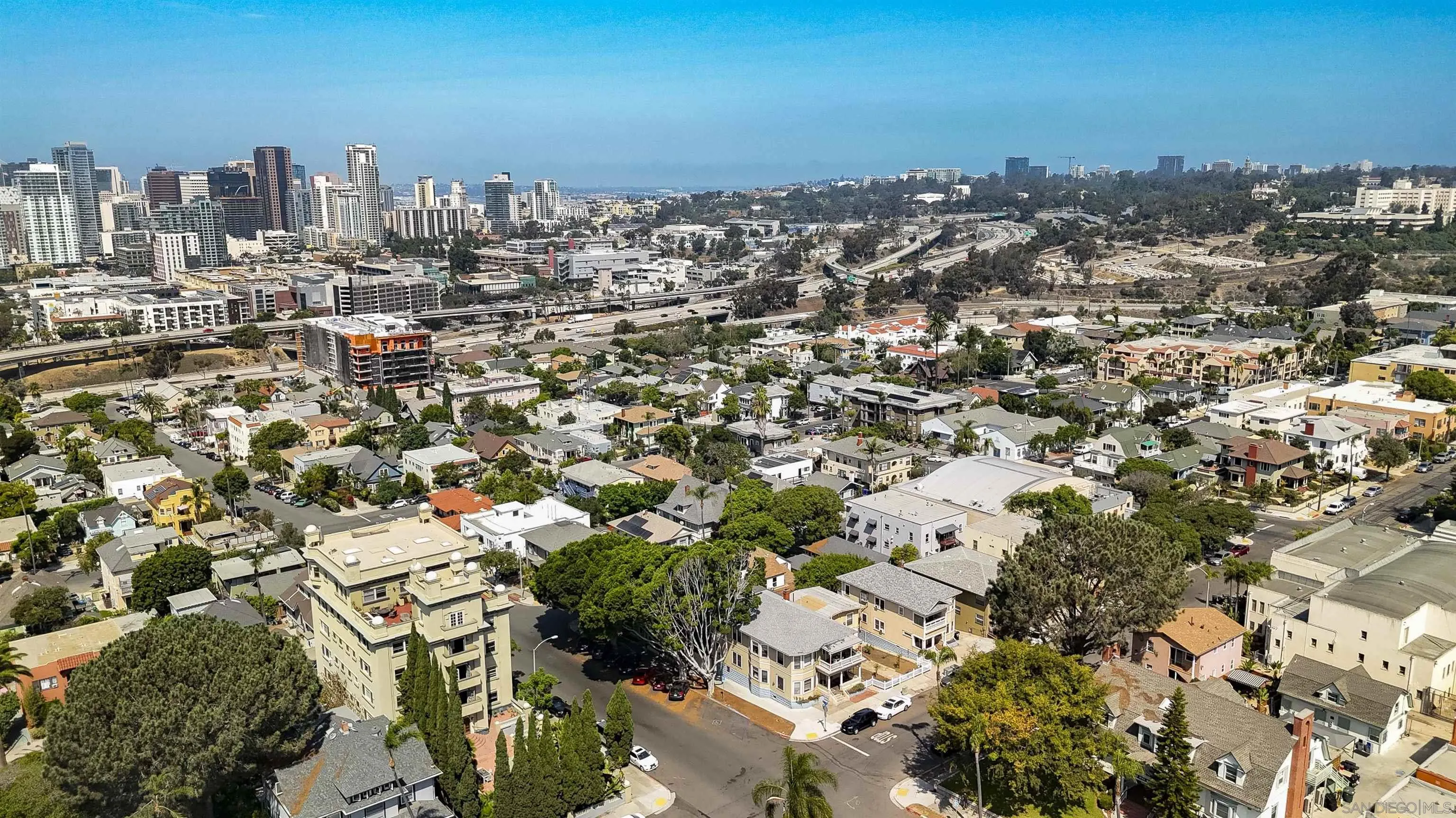 904-14 24th Street San Diego, CA 92102 - Photo 5 of 18 a view of a city