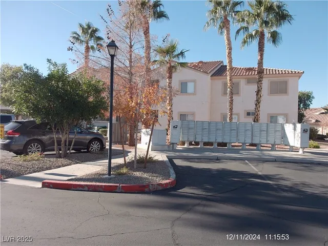 $1,250 | 855 North Stephanie Street, Unit 2526, Henderson, NV 89014