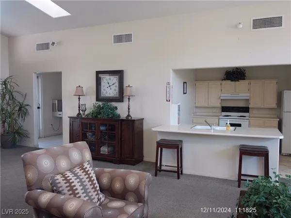 $1,250 | 855 North Stephanie Street, Unit 2526, Henderson, NV 89014