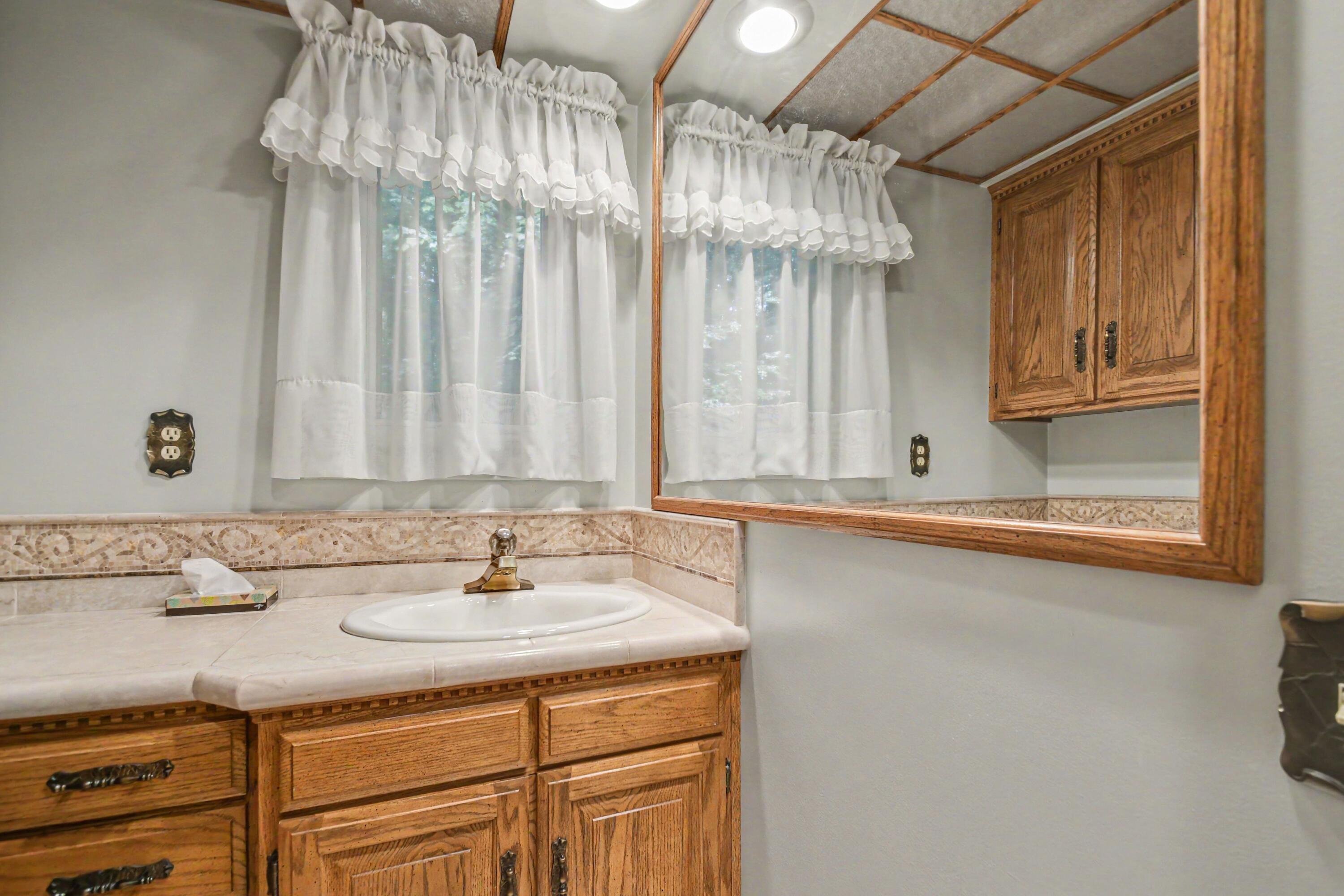 11180 Jones Road Berrien Springs, MI 49103 - Photo 17 of 41 012_file_6428