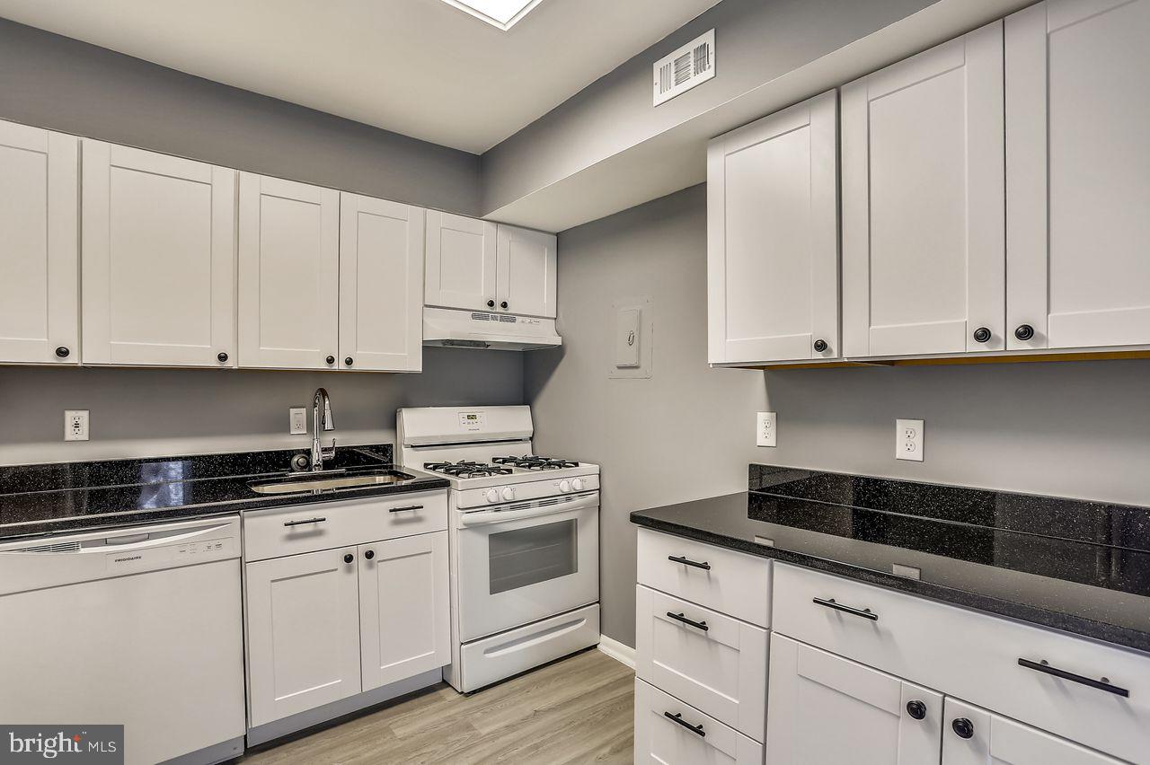 8463 Greenbelt Road, Unit T2 Greenbelt, MD 20770 - Photo 27 of 42