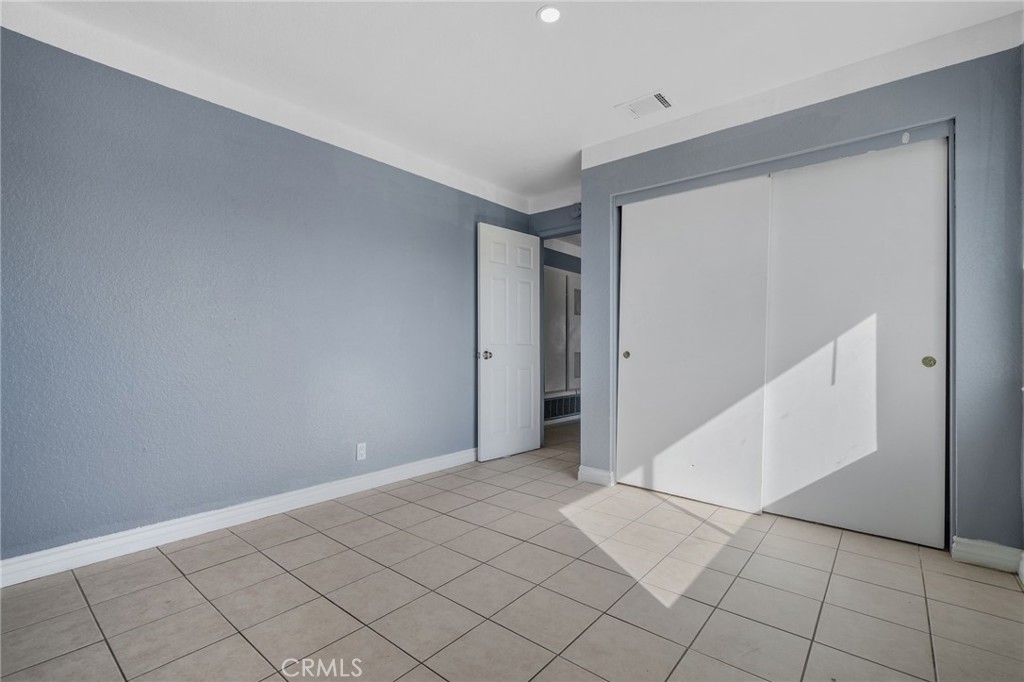 15975 Serrano Road Apple Valley, CA 92307 - Photo 15 of 35