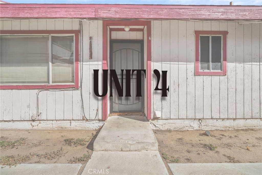 15975 Serrano Road Apple Valley, CA 92307 - Photo 20 of 35