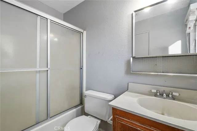 $1,149,999 | 15975 Serrano Road, Apple Valley, CA 92307