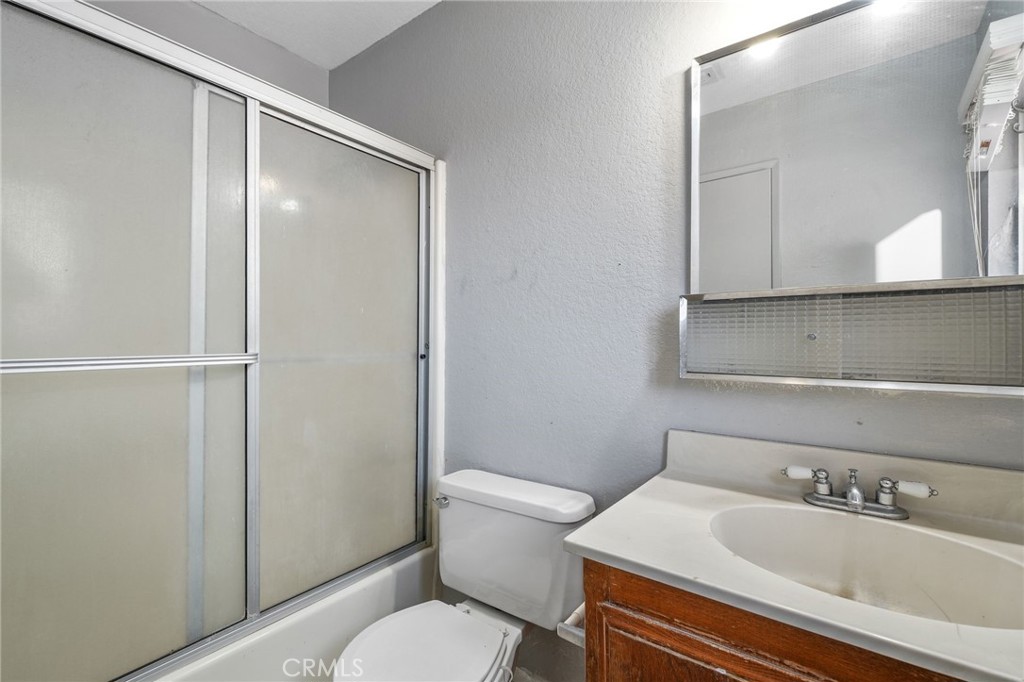 15975 Serrano Road Apple Valley, CA 92307 - Photo 25 of 35