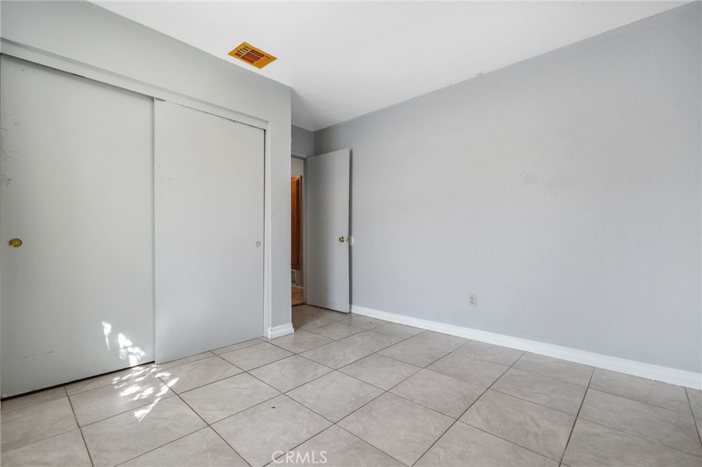 15975 Serrano Road Apple Valley, CA 92307 - Photo 26 of 35