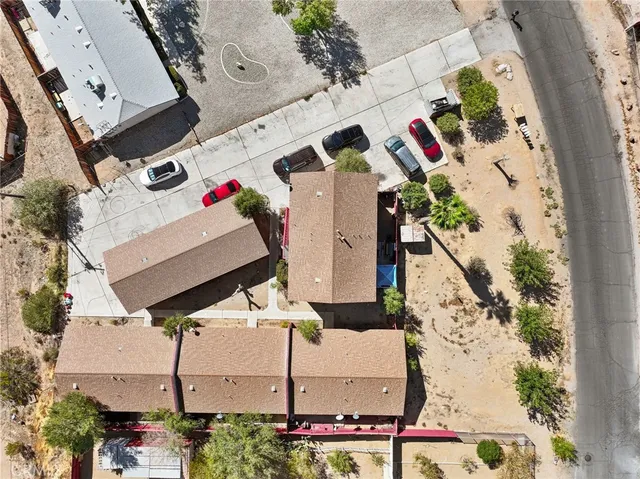 $1,149,999 | 15975 Serrano Road, Apple Valley, CA 92307