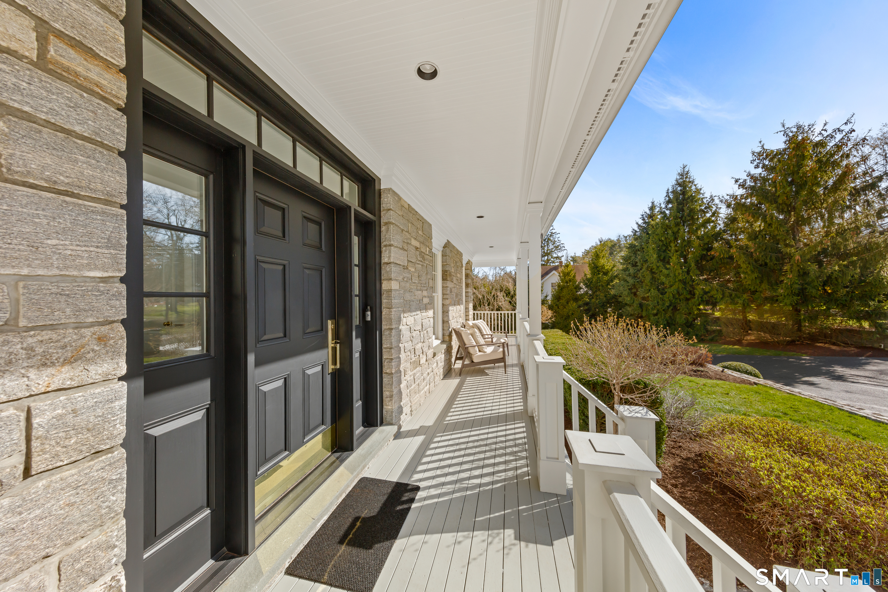 91 Turkey Hill Road South Westport, CT 06880 - Photo 4 of 39