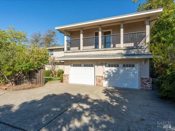 $899,000 | 2108 Imola Avenue, Unit A, Napa, CA 94559