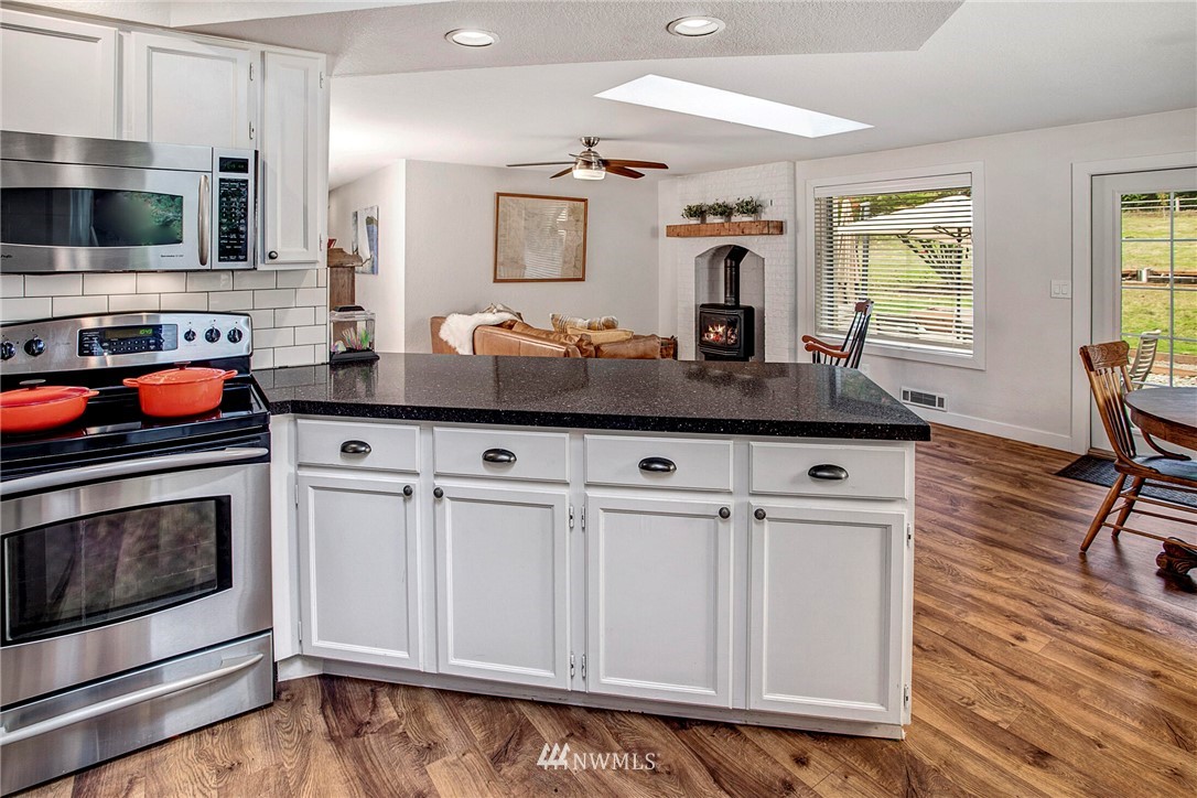 22408 61st Avenue Southeast Bothell, WA 98021 - Photo 18 of 40 Gallery Image 18