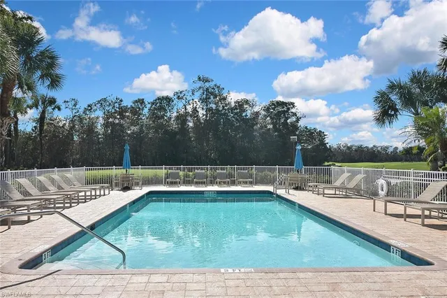 $319,999 | 3800 Sawgrass Way, Unit 3143, Naples, FL 34112