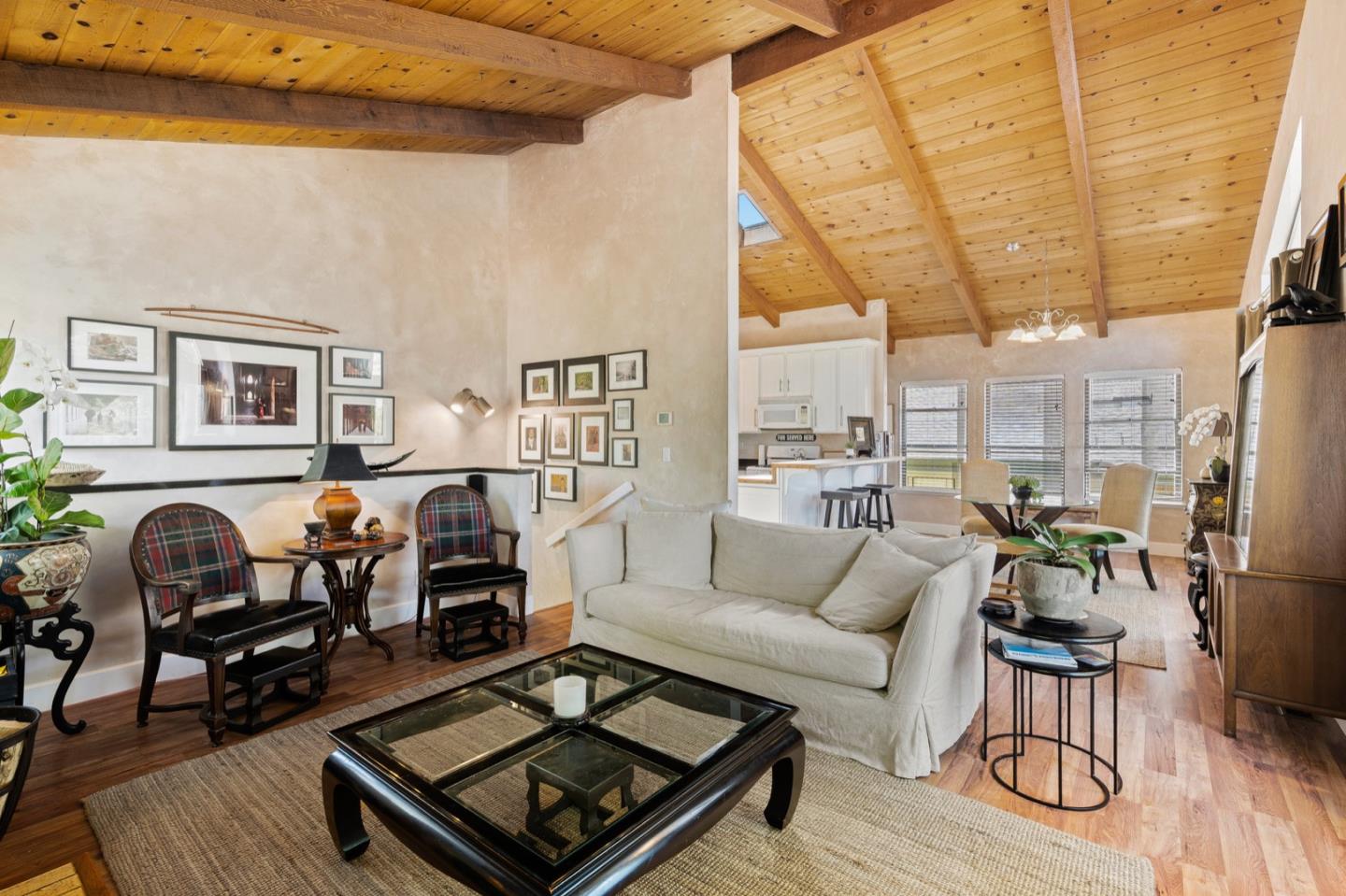 6107 Abbey Road Aptos, CA 95003 - Photo 11 of 21 Gallery Image 11