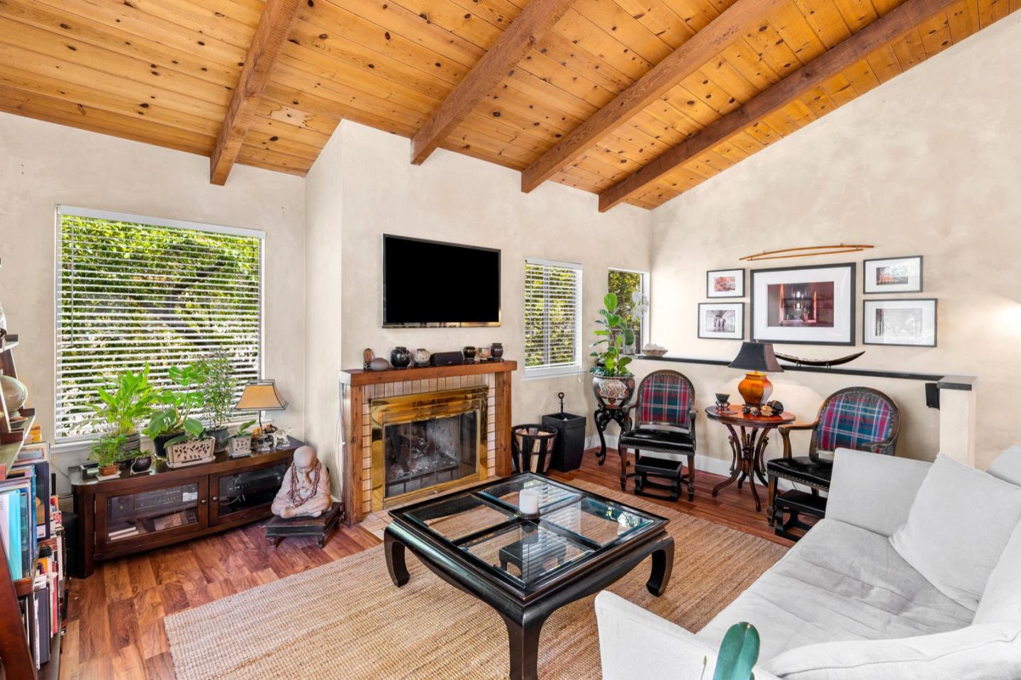 6107 Abbey Road Aptos, CA 95003 - Photo 12 of 21 Gallery Image 12