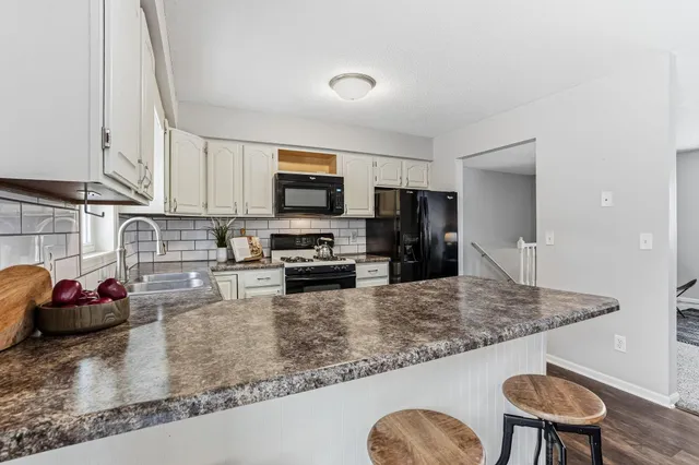 $369,900 | 832 Meander Road, Hanover, MN 55341