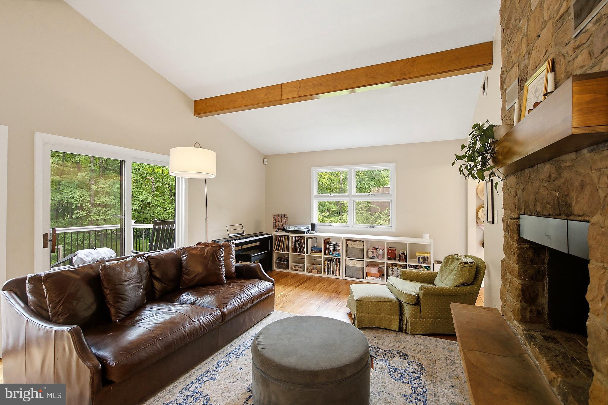 95 Jacobs Creek Road Ewing, NJ 08628 - Photo 11 of 51 Living Room