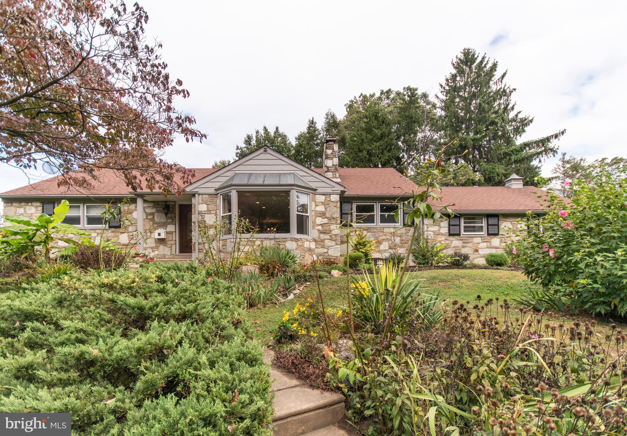 1069 Sparrow Road Jenkintown, PA 19046 - Photo 2 of 32 Gallery Image 2