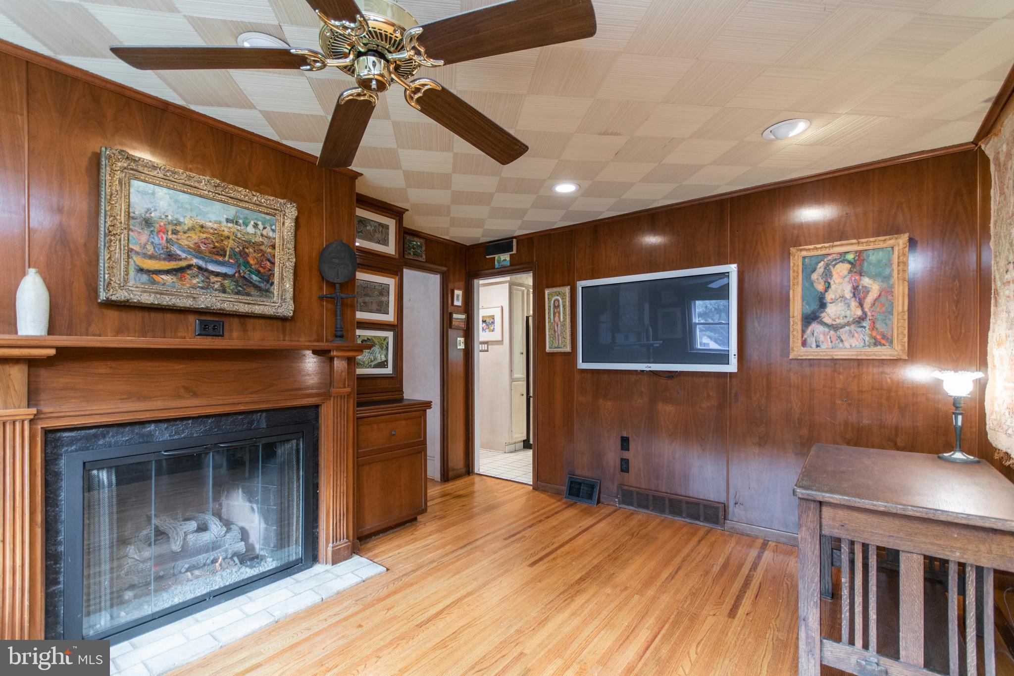 1069 Sparrow Road Jenkintown, PA 19046 - Photo 15 of 32 Gallery Image 15