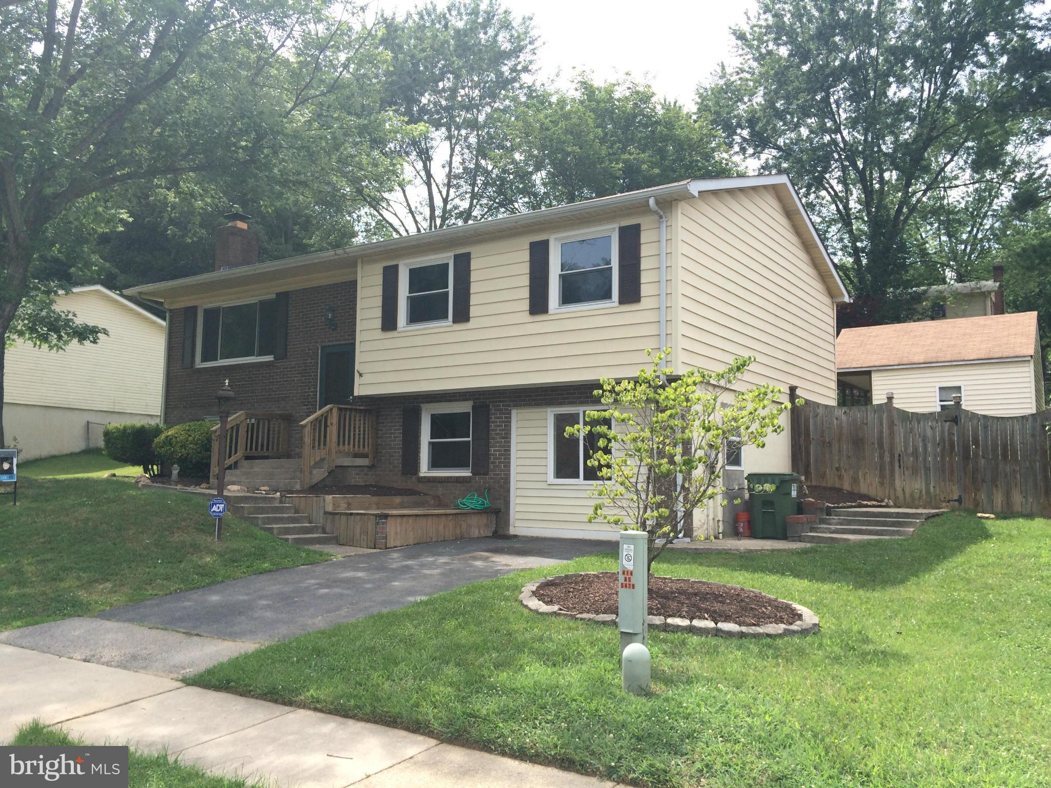 13624 Kingsman Road Woodbridge, VA 22193 - Photo 1 of 21 Exterior