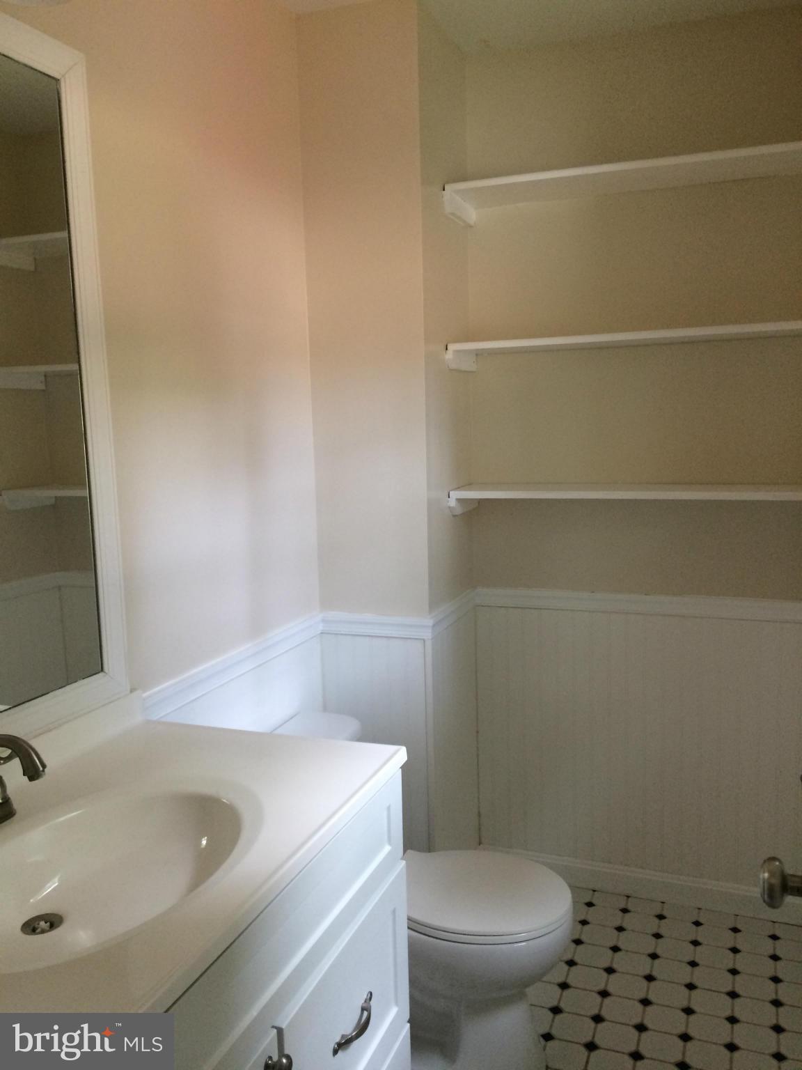 13624 Kingsman Road Woodbridge, VA 22193 - Photo 11 of 21 Half Bath (Master)