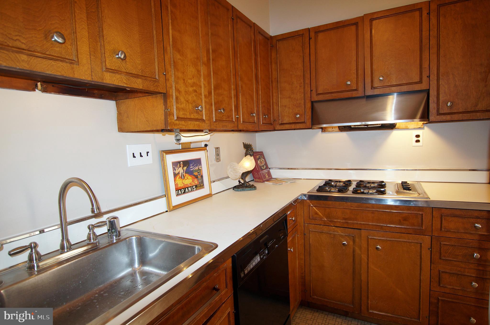 639 E Street Southeast Washington, DC 20003 - Photo 13 of 33
