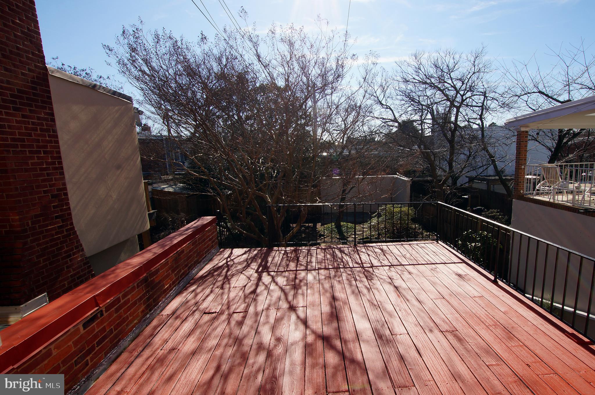 639 E Street Southeast Washington, DC 20003 - Photo 17 of 33