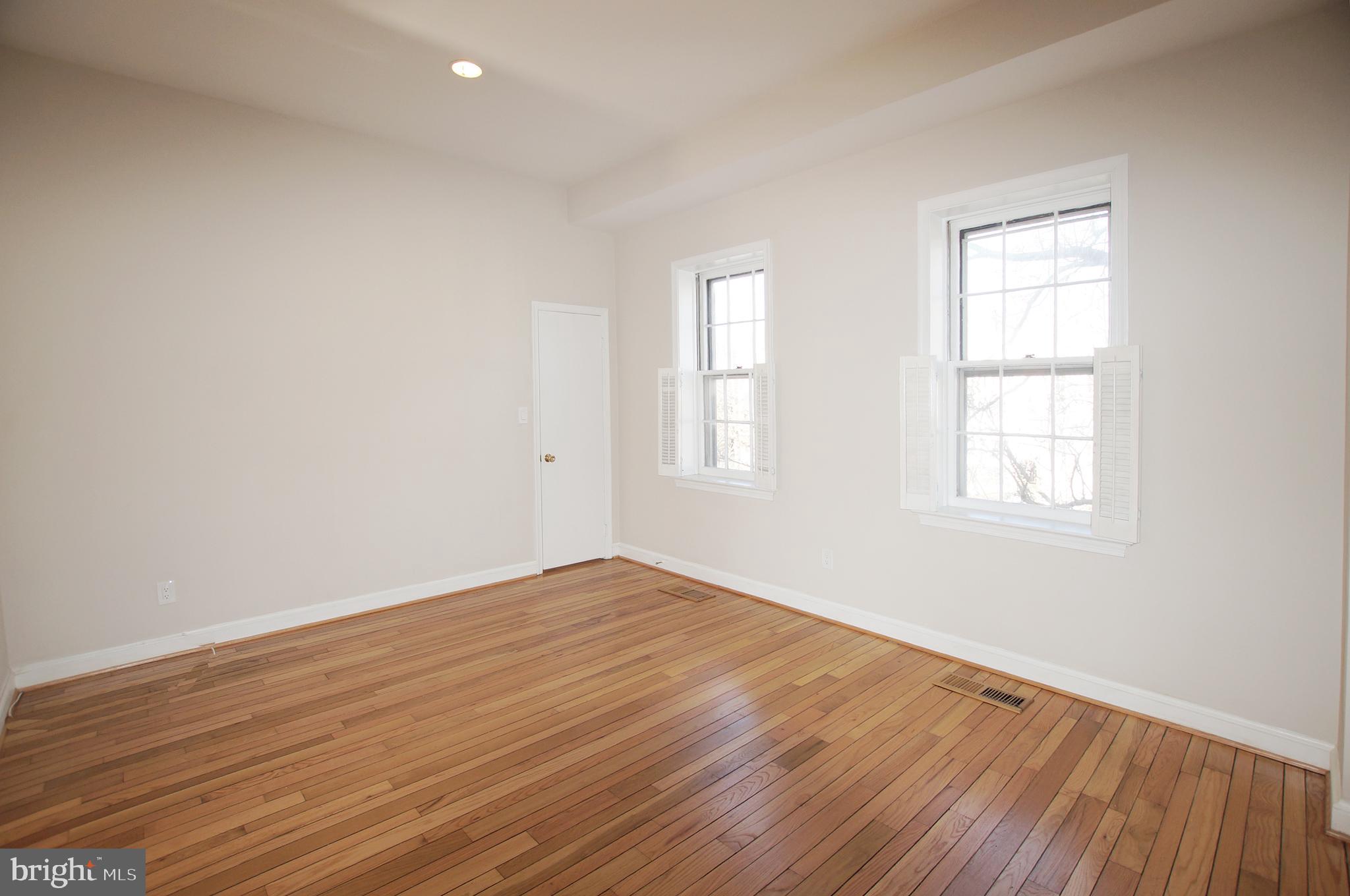 639 E Street Southeast Washington, DC 20003 - Photo 19 of 33