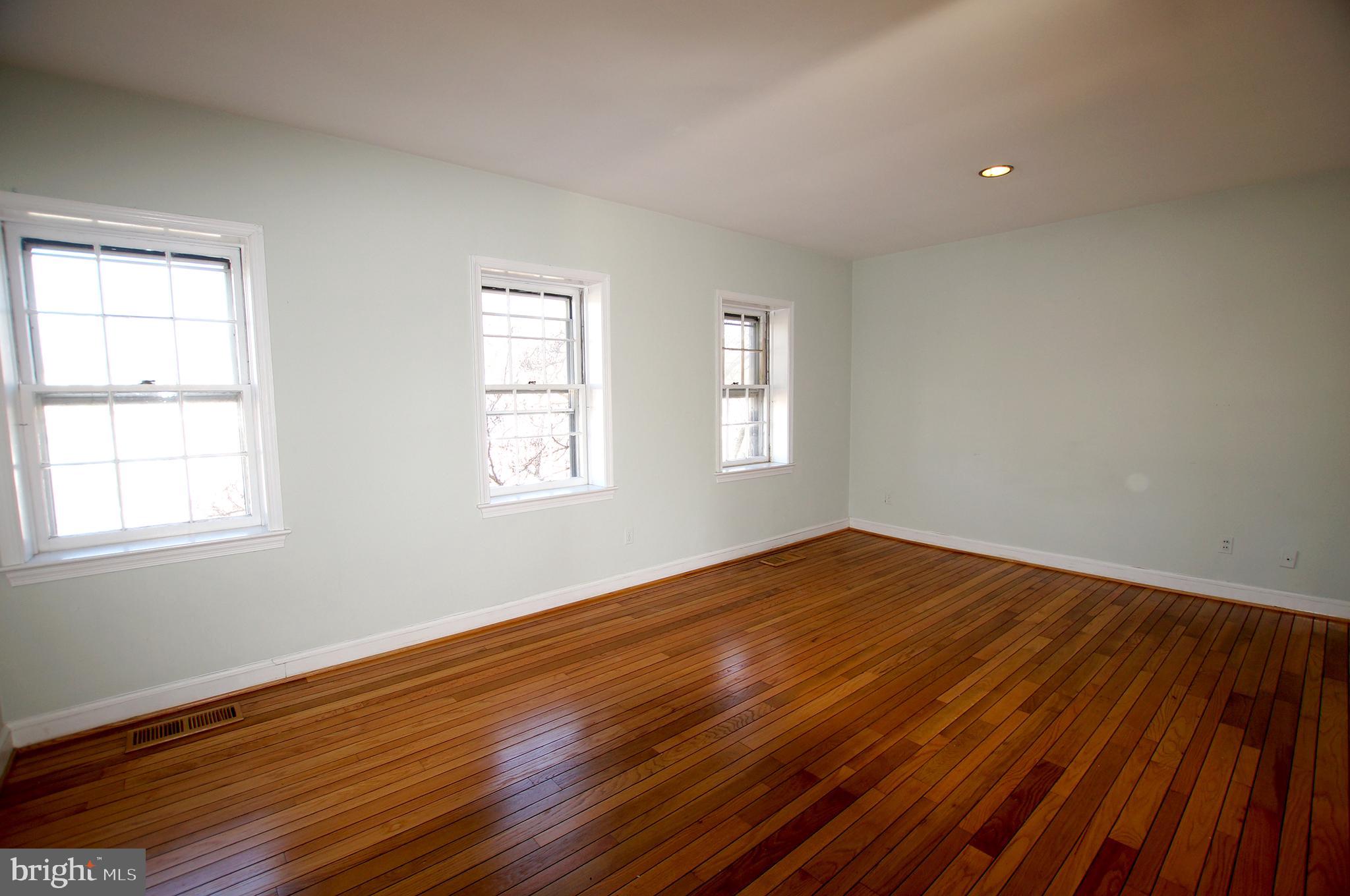 639 E Street Southeast Washington, DC 20003 - Photo 23 of 33